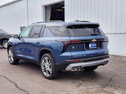 Lakeshore Blue Metallic 2026 Chevrolet Traverse LT