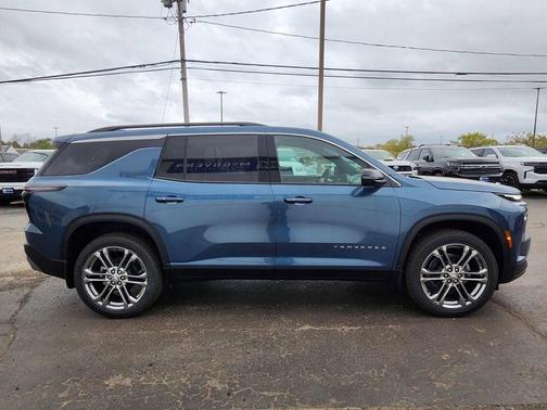 Lakeshore Blue Metallic 2026 Chevrolet Traverse LT