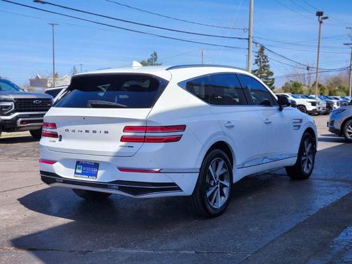Alta White 2025 Genesis GV80 3.5T