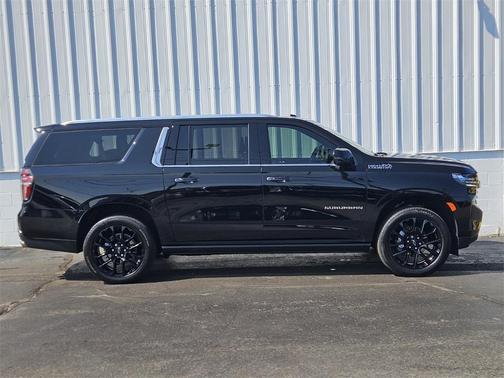 2024 Chevrolet Suburban 4WD High Country