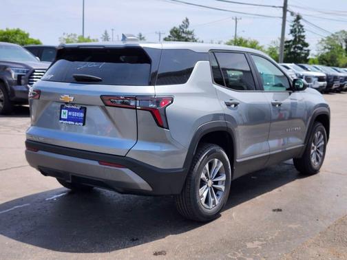 Sterling Gray Metallic 2026 Chevrolet Equinox 1LT