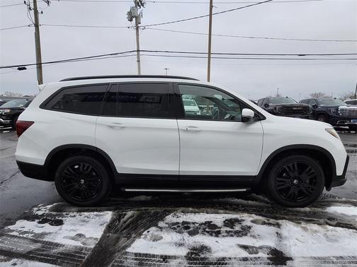 2021 Honda Pilot AWD Black Edition