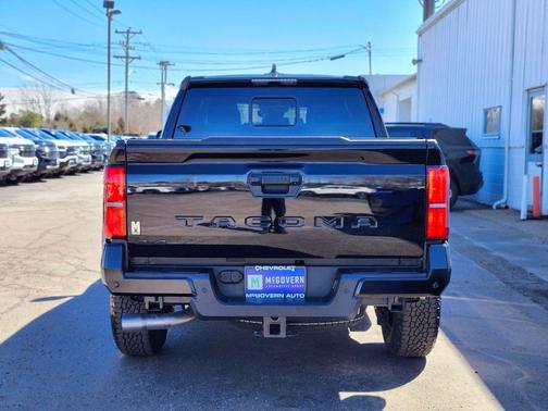 2025 Toyota Tacoma TRD Off Road