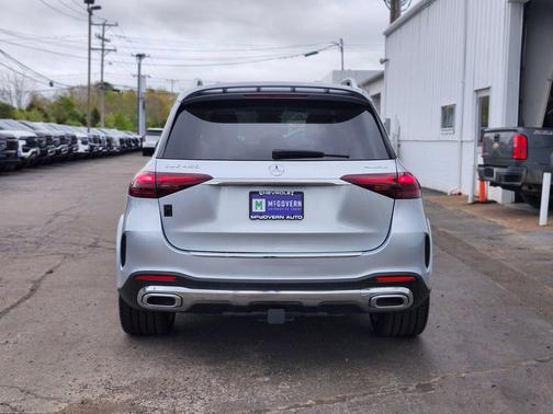 Cirrus Silver Metallic 2024 Mercedes-Benz GLE 450 4MATIC
