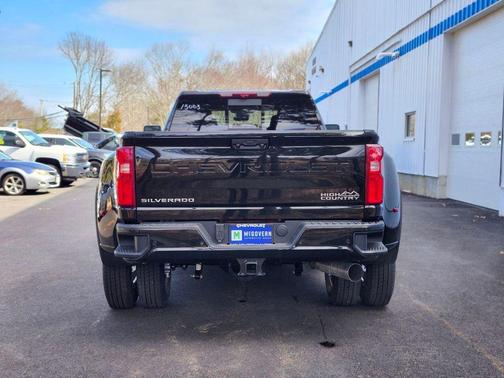 Black 2026 Chevrolet Silverado 3500 High Country