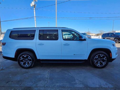 Bright White Clearcoat 2023 Jeep Wagoneer L Series III 4x2