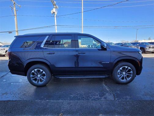2025 Chevrolet Tahoe LS