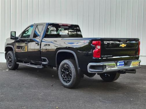 2025 Chevrolet Silverado 3500 LT