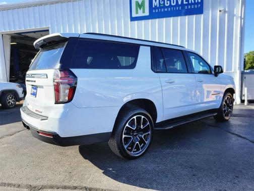 2022 Chevrolet Suburban RST