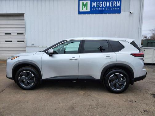 Brilliant Silver Metallic 2025 Nissan Rogue SV