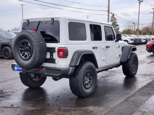 Bright White Clearcoat 2022 Jeep Wrangler Unlimited High Tide 4x4