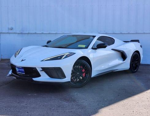 Arctic White 2023 Chevrolet Corvette Stingray w/2LT