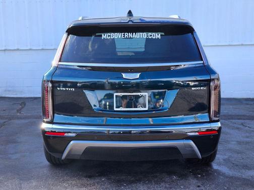 Emerald Lake Metallic 2026 Cadillac VISTIQ Luxury