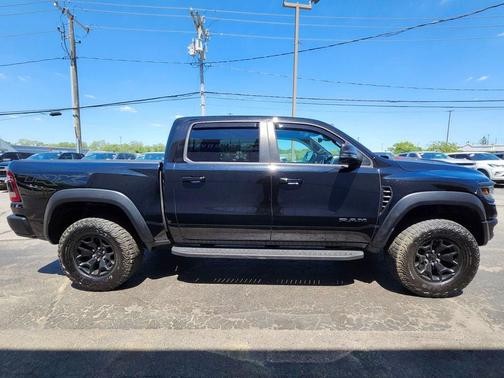 Diamond Black Crystal Pearlcoat 2023 RAM 1500 TRX