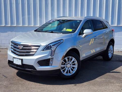 Radiant Silver Metallic 2019 Cadillac XT5 Base