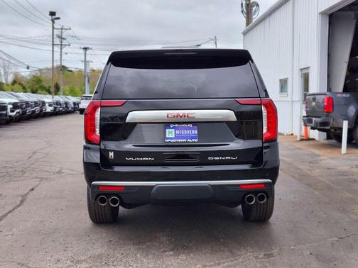 Onyx Black 2023 GMC Yukon Denali