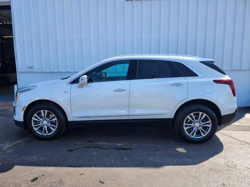 Crystal White Tricoat 2023 Cadillac XT5 Premium Luxury