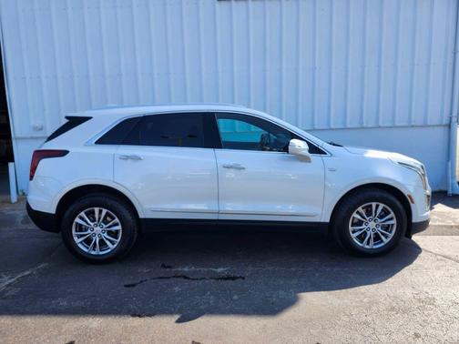 Crystal White Tricoat 2023 Cadillac XT5 Premium Luxury