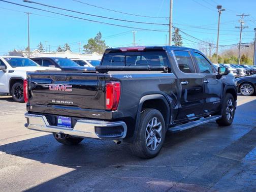 Onyx Black 2023 GMC Sierra 1500 SLT