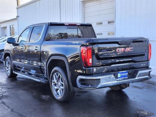 2023 GMC Sierra 1500 SLT