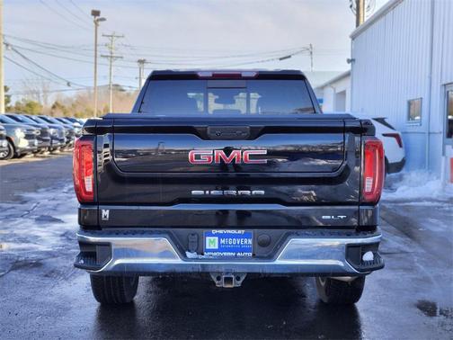 2023 GMC Sierra 1500 SLT