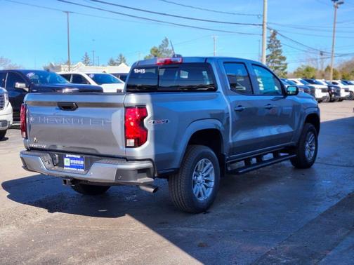 Sterling Gray Metallic 2026 Chevrolet Colorado LT