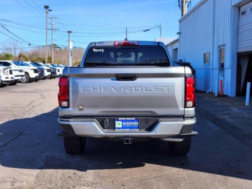 Sterling Gray Metallic 2026 Chevrolet Colorado LT