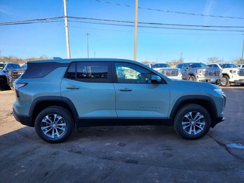 Cacti Green 2026 Chevrolet Equinox 1LT