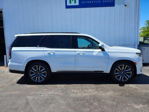 Crystal White Tricoat 2023 Cadillac Escalade Sport Platinum