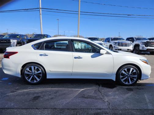 2017 Nissan Altima 2.5 SR