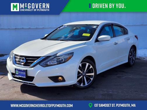 Pearl White 2017 Nissan Altima 2.5 SR