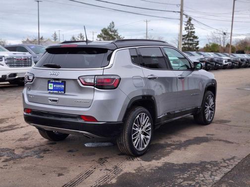Billet Silver Metallic Clearcoat 2023 Jeep Compass Limited