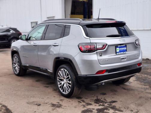 Billet Silver Metallic Clearcoat 2023 Jeep Compass Limited