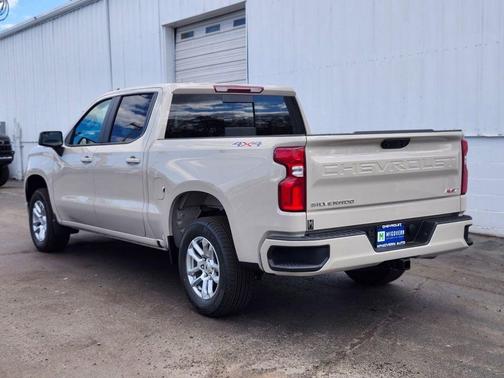 White Sands 2026 Chevrolet Silverado 1500 RST