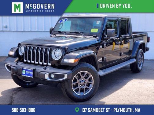 Black Clearcoat 2020 Jeep Gladiator Overland