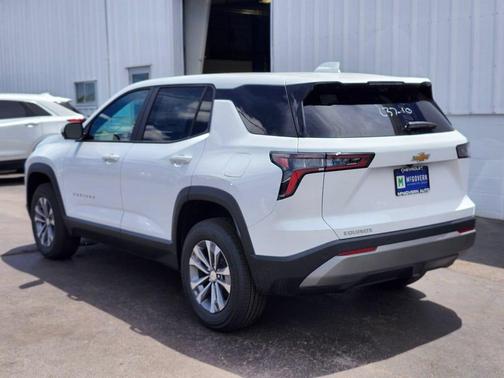 Summit White 2026 Chevrolet Equinox 1LT