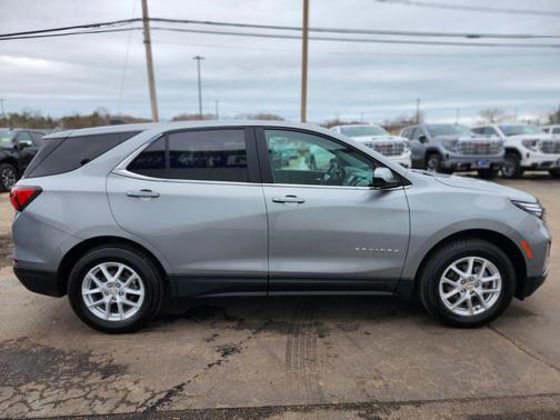 Sterling Gray Metallic 2023 Chevrolet Equinox 1LT