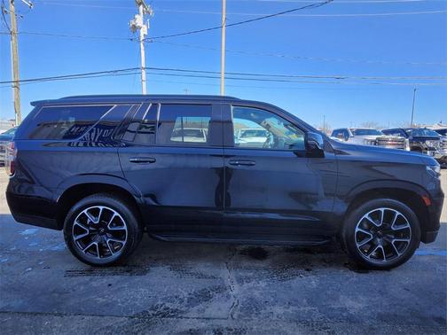 2022 Chevrolet Tahoe 4WD RST