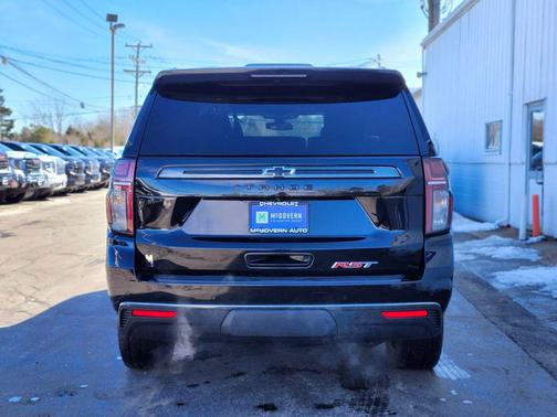 2022 Chevrolet Tahoe 4WD RST