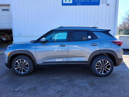 Sterling Gray Metallic 2026 Chevrolet Trailblazer LT