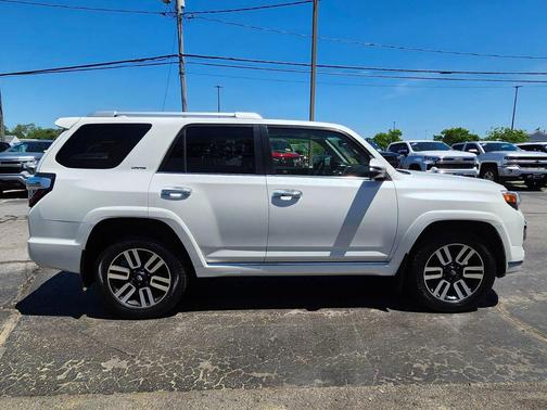 Blizzard Pearl 2016 Toyota 4Runner Limited