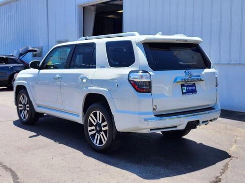 Blizzard Pearl 2016 Toyota 4Runner Limited