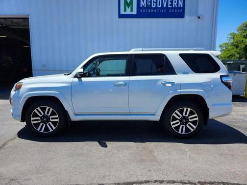 Blizzard Pearl 2016 Toyota 4Runner Limited