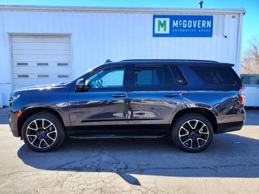 2022 Chevrolet Tahoe 4WD RST