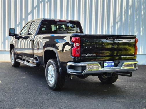 2025 Chevrolet Silverado 3500 LT