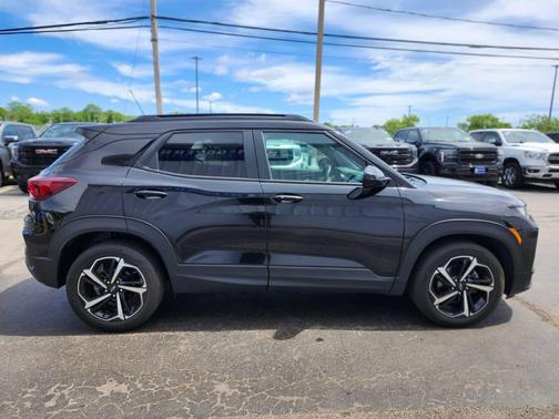Mosaic Black Metallic 2023 Chevrolet Trailblazer RS