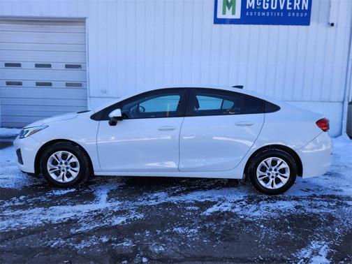 2019 Chevrolet Cruze LS
