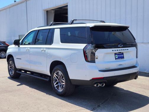 Summit White 2026 Chevrolet Suburban Z71, 4WD