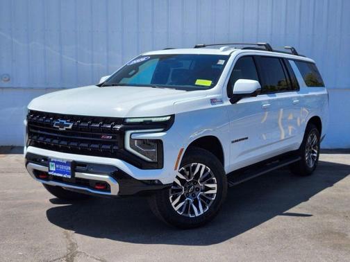Summit White 2026 Chevrolet Suburban Z71, 4WD