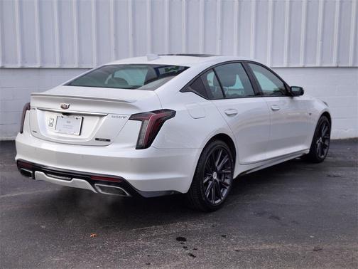2022 Cadillac CT5 Sport